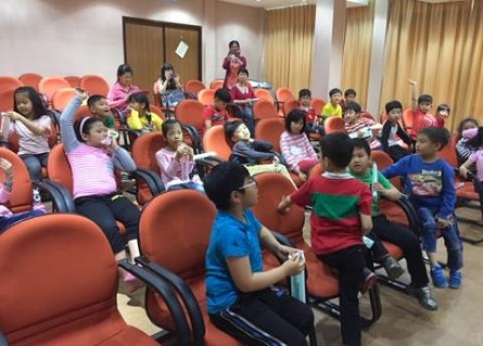 東聯化學配合響應林園工業園區舉辦在地學童石化生態展示教學活動